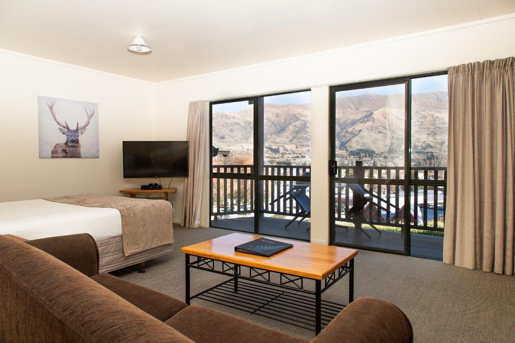 Ride Base Wanaka Apartments ภายนอก รูปภาพ