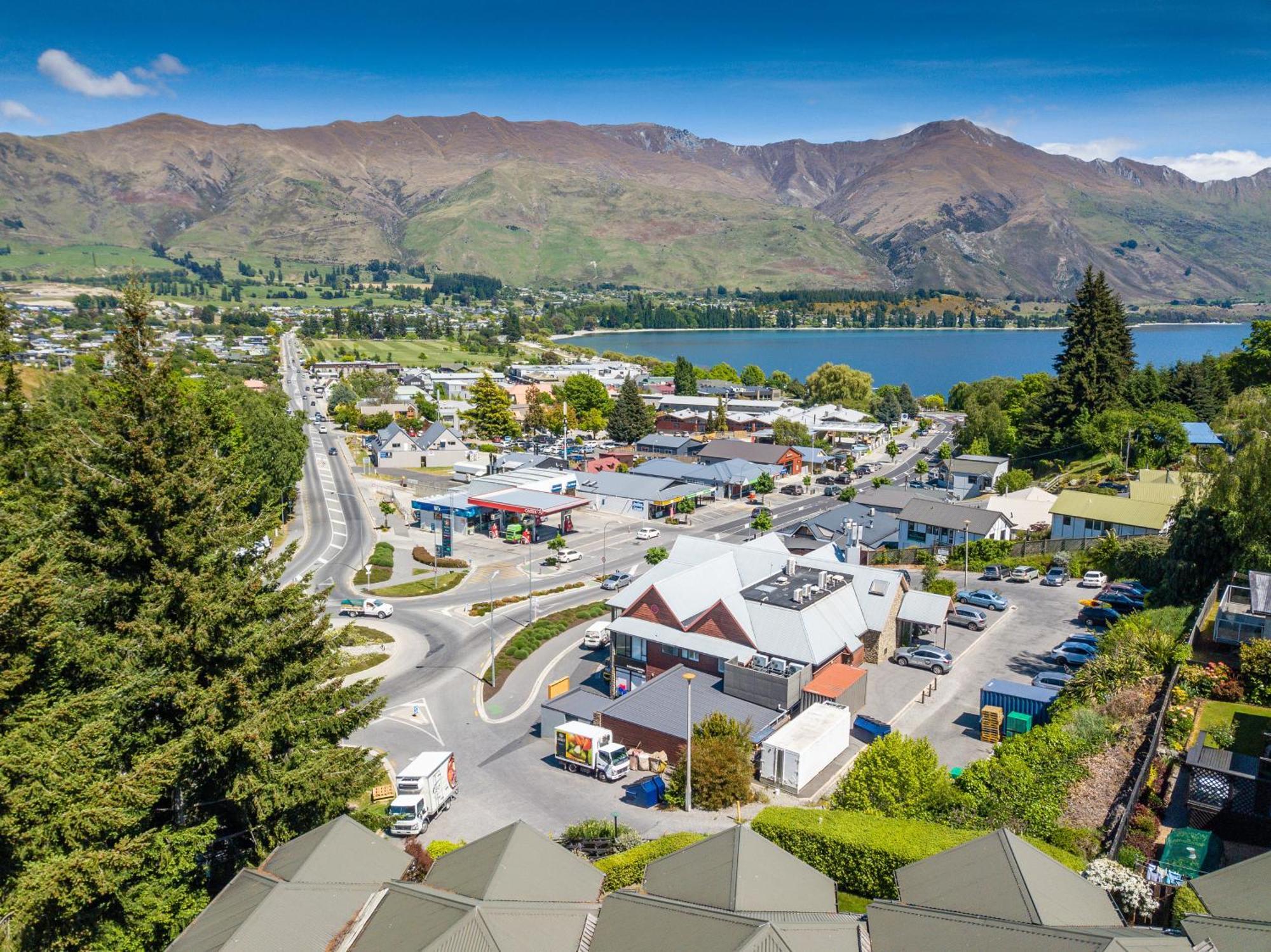 Ride Base Wanaka Apartments ภายนอก รูปภาพ