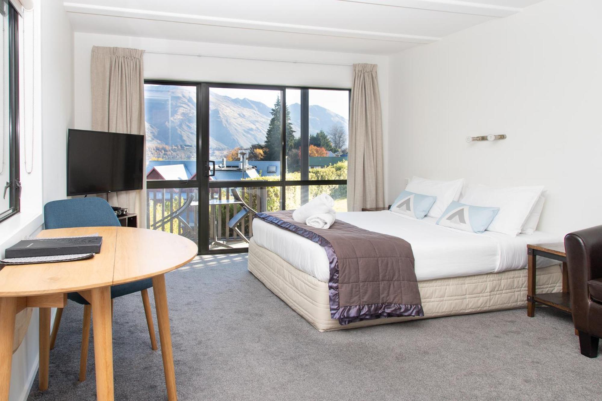 Ride Base Wanaka Apartments ภายนอก รูปภาพ