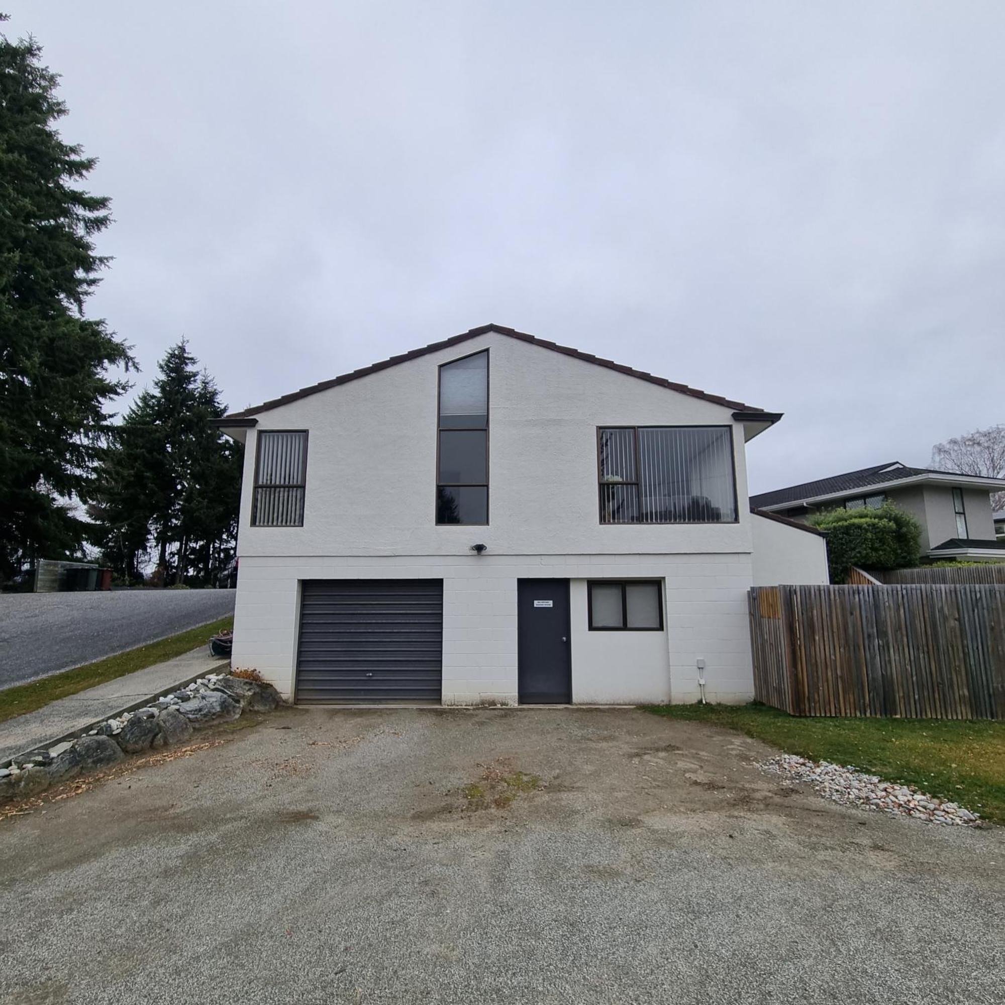 Ride Base Wanaka Apartments ภายนอก รูปภาพ